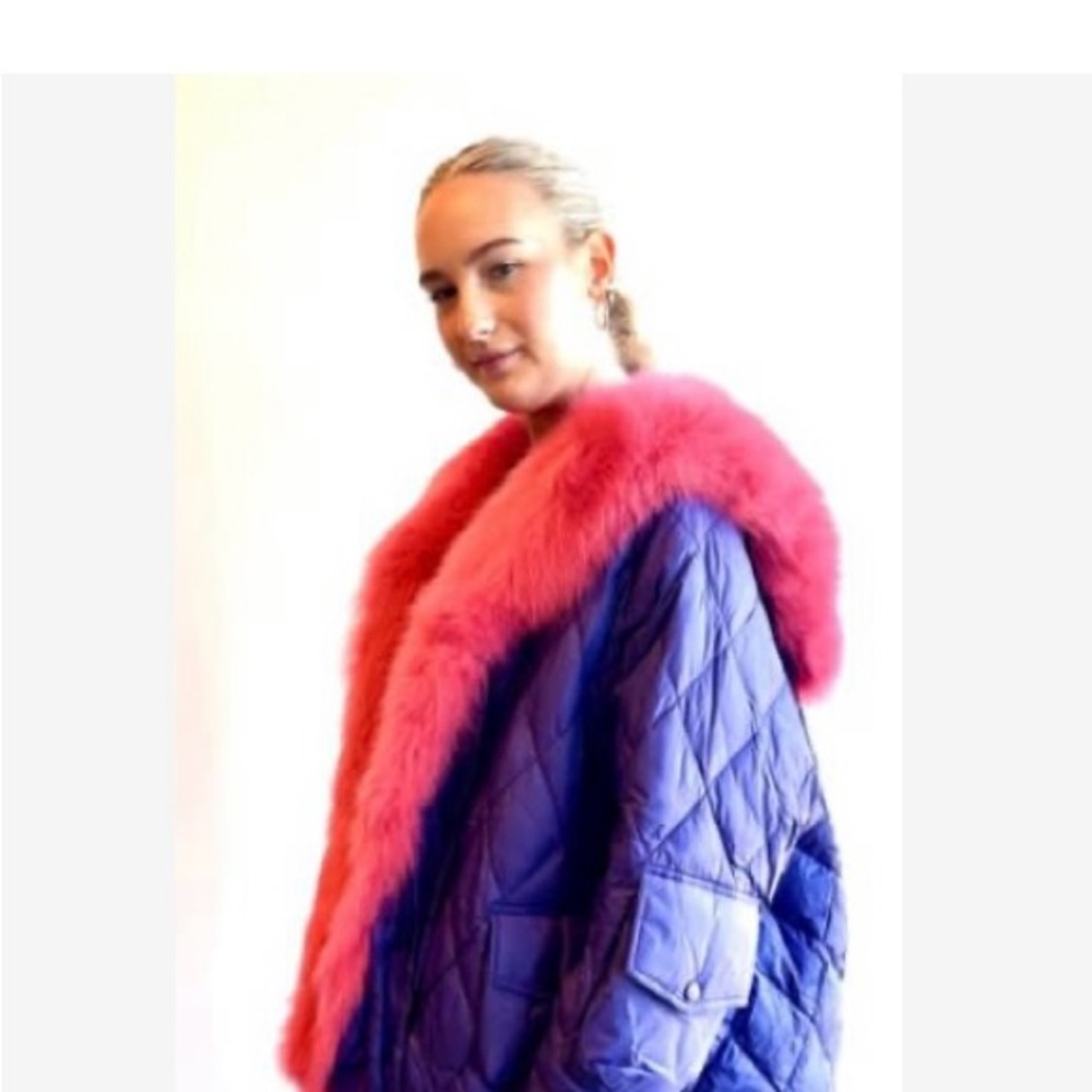 Stylish Violet Goose Down Jacket with Pink Fur Trim